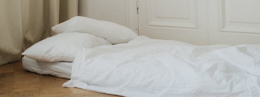 Čo je futonová posteľ a prečo je lepšia tá klasická?