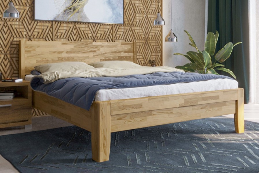 Robustná masívna posteľ Sion K1 bude dôstojnou dominantou vašej spálne, do ktorej prinesie útulnosť aj komfort.