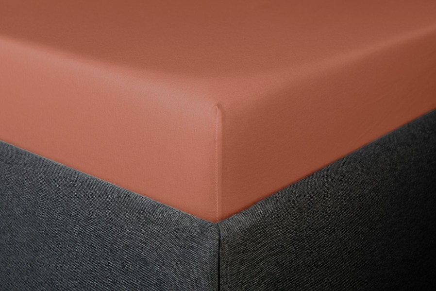 Prestieradlá Klinmam Jersey sú vyrobené z prvotriednych jemných priadzí. Sú dokonale jemné a veľmi príjemné na dotyk.