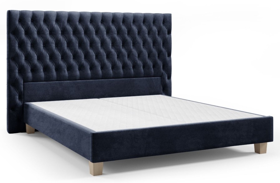 Elegantná čalúnená boxspringová posteľ Grand vám poskytne naozaj luxusný odpočinok. Základňa postele je koncipovaná ako boxspring, oproti bežným boxspringovým posteliam je navyše vybavená pevnými bukovými lamelami predstavujúcimi rošt pre uloženie matraca. Na výber máte hneď z niekoľkých látok a veľkostí postele, môžete si tak vybrať konkrétny variant, ktorý vám najviac vyhovuje.