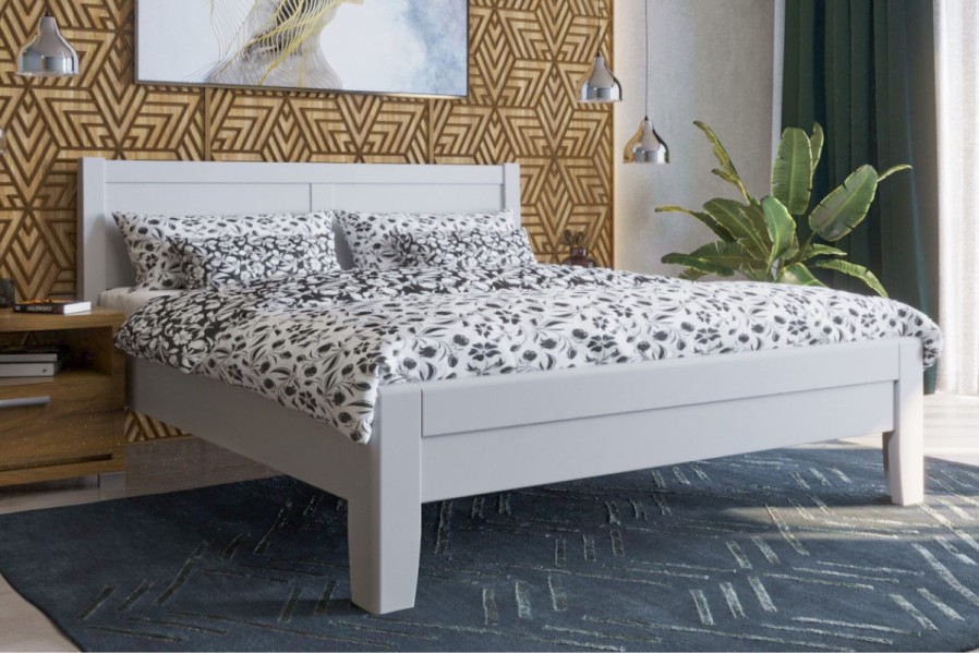 Robustná masívna posteľ Sion K3 bude dôstojnou dominantou vašej spálne, do ktorej prinesie útulnosť aj komfort.