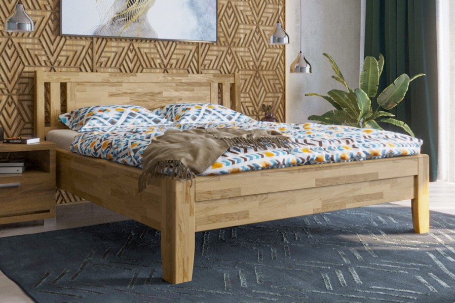 Robustná masívna posteľ Sion K2 bude dôstojnou dominantou vašej spálne, do ktorej prinesie útulnosť aj komfort.