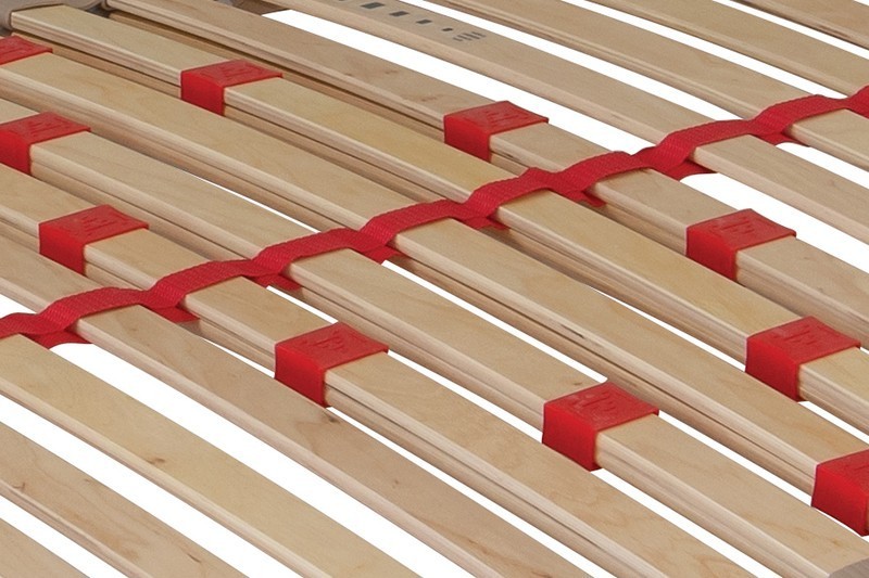 Celková výška roštu iba 5 cm zaistí vhodnosť roštu aj pre lôžka, kde by mohol zvolený matrac príliš vyčnievať nad horný okraj hrany postele.