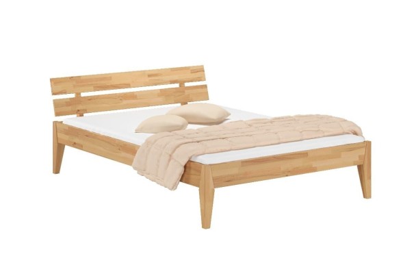 Nádherná, masívna posteľ z olejovaného dubového dreva. Na posteli nájdeme veľa prirodzených trhlín a nedostatkov , ktoré sa v dreve postupne objavujú.