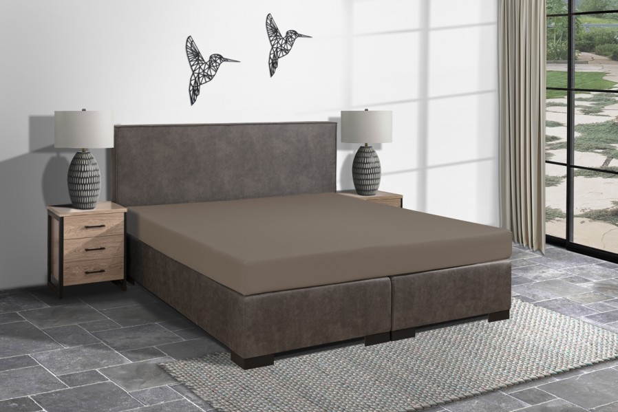 Bavlna robí prestieradlo príjemným na dotyk.