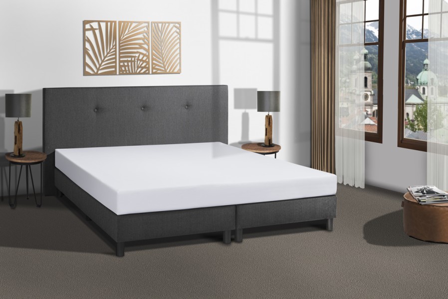 Plachta je vyrobená zo 100% bavlny.