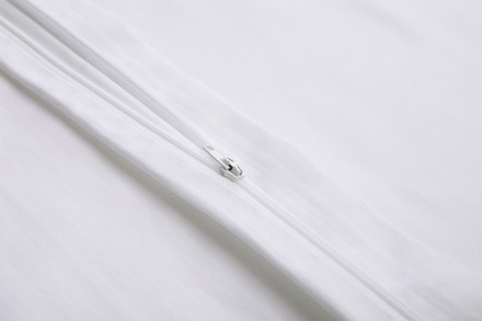 Prémiové jednofarebné obliečky značky Klinmam vyrobené z najjemnejšej česanej egyptskej bavlny s dlhými vláknami.