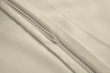 Prémiové jednofarebné obliečky značky Klinmam vyrobené z najjemnejšej česanej egyptskej bavlny s dlhými vláknami.