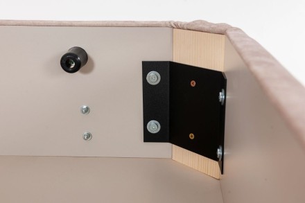 Užite si každú noc pohodlie a oporu s naším čalúneným čelom Bali, ktoré je navrhnuté s ohľadom na vaše potreby a predstavy.