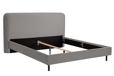 Klinmam Comfort Laguna je elegantná a nadčasová posteľ s jemným čalúnením, ktorá prináša jednoduchosť a čistotu dizajnu.