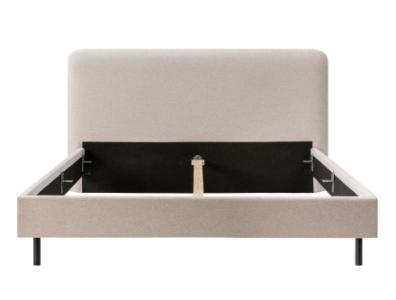 Klinmam Comfort Laguna je elegantná a nadčasová posteľ s jemným čalúnením, ktorá prináša jednoduchosť a čistotu dizajnu.