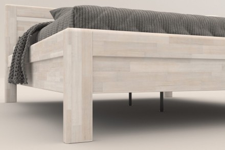 Posteľ Venta si môžete vybrať v prevedení z masívneho dubového alebo bukového dreva.