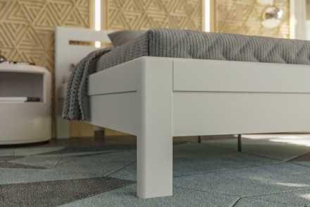 Posteľ Venta si môžete vybrať v prevedení z masívneho dubového alebo bukového dreva.