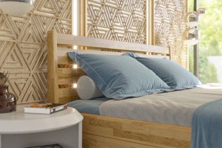 Celomasívna posteľ Lugo prinesie aj do vašej spálne malý kúsok prírody a dodá spánku a relaxácii nový rozmer.