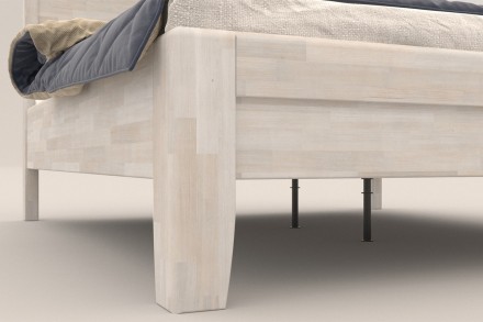 Robustná masívna posteľ Sion K1 bude dôstojnou dominantou vašej spálne, do ktorej prinesie útulnosť aj komfort.