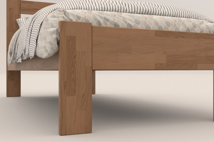 Utena predstavuje vzdušnú elegantnú posteľ z masívu s vertikálne členeným hlavovým čelom.