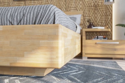 Ak dávate prednosť prírodným materiálom pred textíliami, potom by vo vašom výbere nemala chýbať celomasívna posteľ Air z dubu či buku.