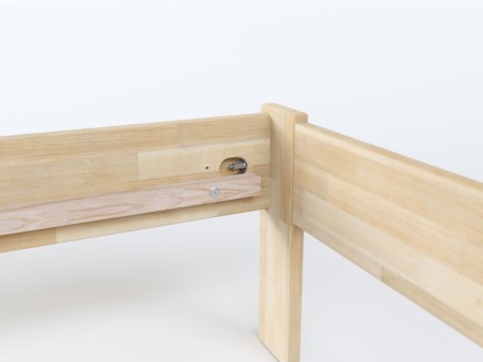 Posteľ z bukového alebo dubového masívu