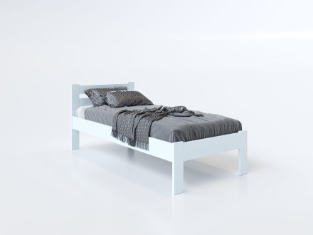 Posteľ z bukového alebo dubového masívu