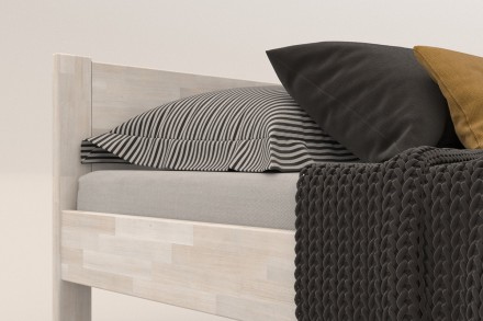 Viacgeneračná posteľ z tých najlepších možných materiálov bola precízne vyrobená. Ak hľadáte posteľ, ktorá vám vydrží desiatky rokov, tak je celomasívna posteľ Amelia to správne riešenie.