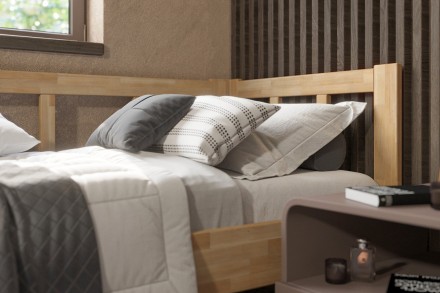 Milujete vôňu dreva? Tak je táto celomasívna posteľ perfektnou voľbou pre vás, pretože je z najkvalitnejších drevín buku a dubu.