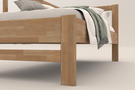 Milujete vôňu dreva? Tak je táto celomasívna posteľ perfektnou voľbou pre vás, pretože je z najkvalitnejších drevín buku a dubu.