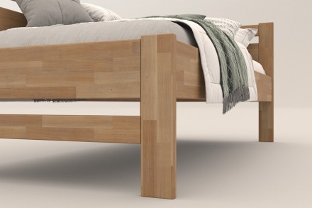 Posteľ Emily je veľmi obľúbené jednolôžko, ktoré sa bude hodiť do detskej izby aj spálne. Dokonalá vôňa dreva navodí v miestnosti úžasnú atmosféru, ktorá bude ideálna pre spánok.