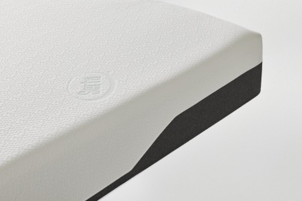 4 - tvrdý | Hybridný matrac | Výška 26 cm | Nosnosť 120 kg | Záruka 5 rokov