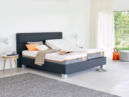 Kolekcia TEMPUR® Original navrhnutá pre pevnejšie pocit, spája výhody materiálu TEMPUR® s maximálnym prispôsobením krivkám vášho tela a jedinečmou oporu.