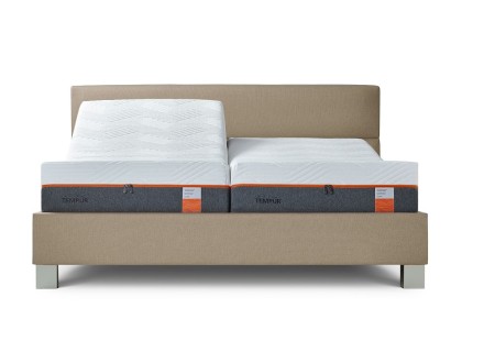 Kolekcia TEMPUR® Original navrhnutá pre pevnejšie pocit, spája výhody materiálu TEMPUR® s maximálnym prispôsobením krivkám vášho tela a jedinečmou oporu.