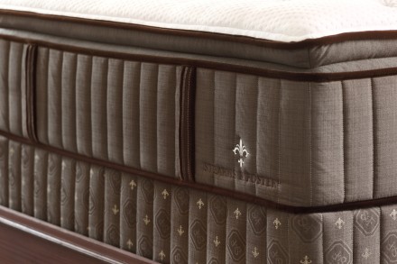 Luxus, ktorý sa nedá s ničím porovnať. Lux Estate plush poskytuje najlepší možný zážitok zo spánku.