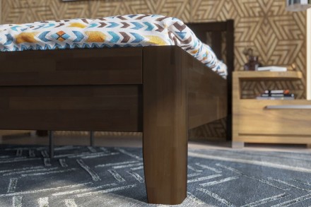 Robustná masívna posteľ Sion K2 bude dôstojnou dominantou vašej spálne, do ktorej prinesie útulnosť aj komfort.