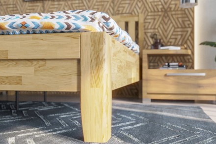 Robustná masívna posteľ Sion K2 bude dôstojnou dominantou vašej spálne, do ktorej prinesie útulnosť aj komfort.