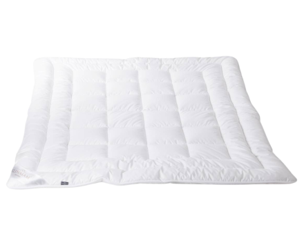 Povrch lôžkovín z radu Klinmam Home Dacron 95 ® je tvorený zmesou bavlny a dutého vlákna v pomere 1:1. Tento materiál zaisťuje odvod prebytočného tepla od tela pre zamedzenie nepríjemného potenia.