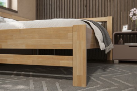 Milujete vôňu dreva? Tak je táto celomasívna posteľ perfektnou voľbou pre vás, pretože je z najkvalitnejších drevín buku a dubu.