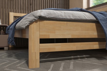 Milujete vôňu dreva? Tak je táto celomasívna posteľ perfektnou voľbou pre vás, pretože je z najkvalitnejších drevín buku a dubu.