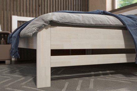 Milujete vôňu dreva? Tak je táto celomasívna posteľ perfektnou voľbou pre vás, pretože je z najkvalitnejších drevín buku a dubu.