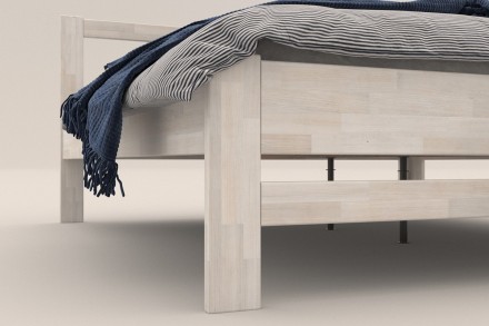 Milujete vôňu dreva? Tak je táto celomasívna posteľ perfektnou voľbou pre vás, pretože je z najkvalitnejších drevín buku a dubu.