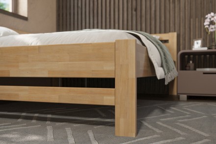 Posteľ Emily je veľmi obľúbené jednolôžko, ktoré sa bude hodiť do detskej izby aj spálne. Dokonalá vôňa dreva navodí v miestnosti úžasnú atmosféru, ktorá bude ideálna pre spánok.