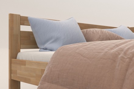 Posteľ Emily je veľmi obľúbené jednolôžko, ktoré sa bude hodiť do detskej izby aj spálne. Dokonalá vôňa dreva navodí v miestnosti úžasnú atmosféru, ktorá bude ideálna pre spánok.