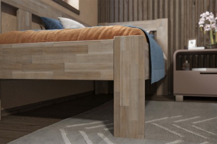 Utena predstavuje vzdušnú elegantnú posteľ z masívu s vertikálne členeným hlavovým čelom.