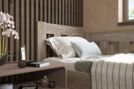 Utena predstavuje vzdušnú elegantnú posteľ z masívu s vertikálne členeným hlavovým čelom.