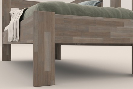 Utena predstavuje vzdušnú elegantnú posteľ z masívu s vertikálne členeným hlavovým čelom.