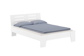 Moderná posteľ s pútavým dizajnom. Kvalitné spracovanie je zárukou kľudného spánku, pretože vás nebude budiť žiadne vŕzganie.